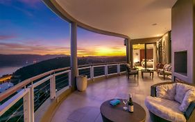 Dazzling View, Knysna - Stunning Holiday Villa With Roof Deck & 360° Views
